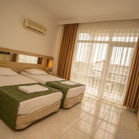 Malibu Resort Кемер Екстериор снимка