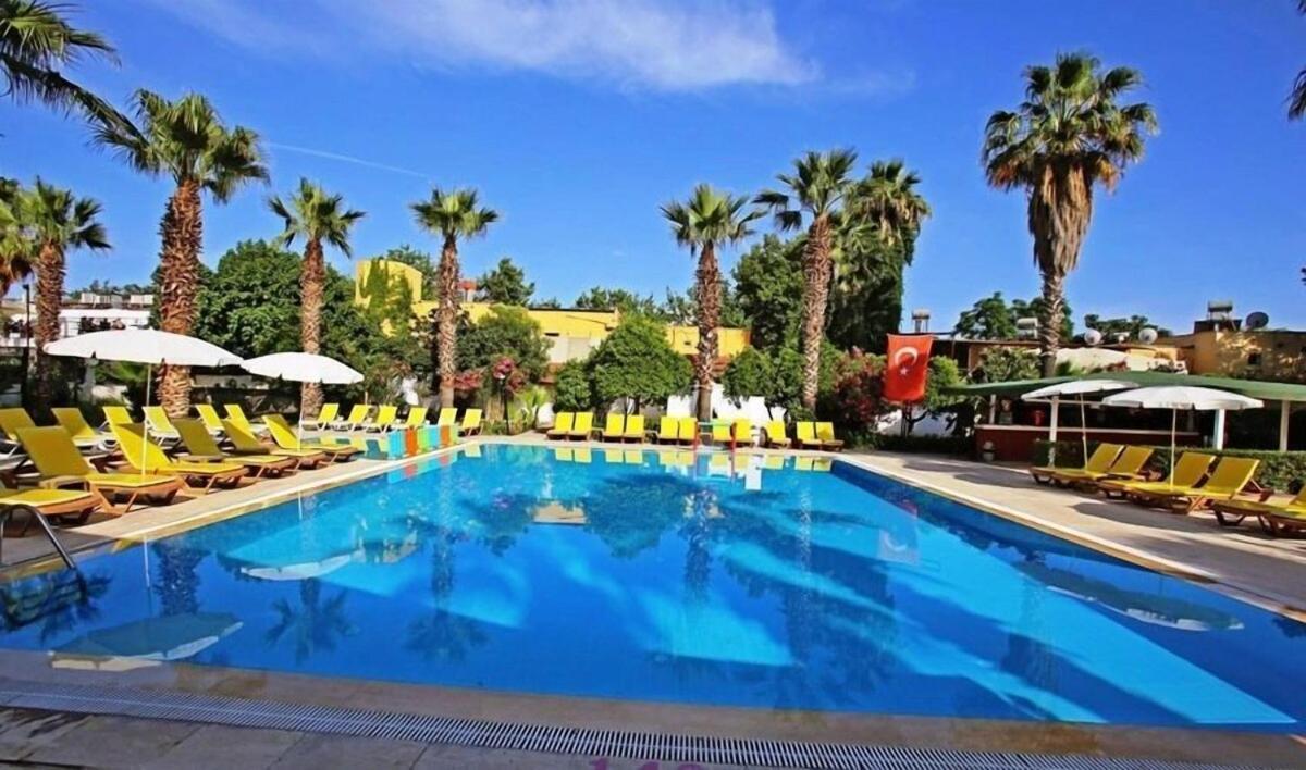 Malibu Resort Кемер Екстериор снимка