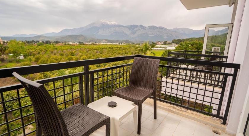 Malibu Resort Кемер Екстериор снимка